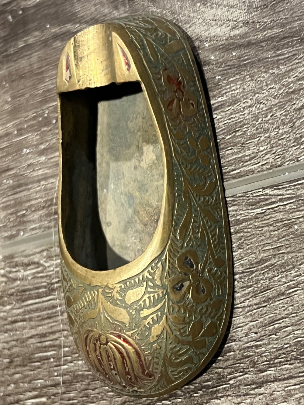 Brass Shoe / Clog Decorative Ashtray with Floral Engraving - Sarna